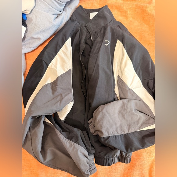 Gymshark Jackets & Blazers - Gymshark Black, Gray & White Colorblock Windbreaker